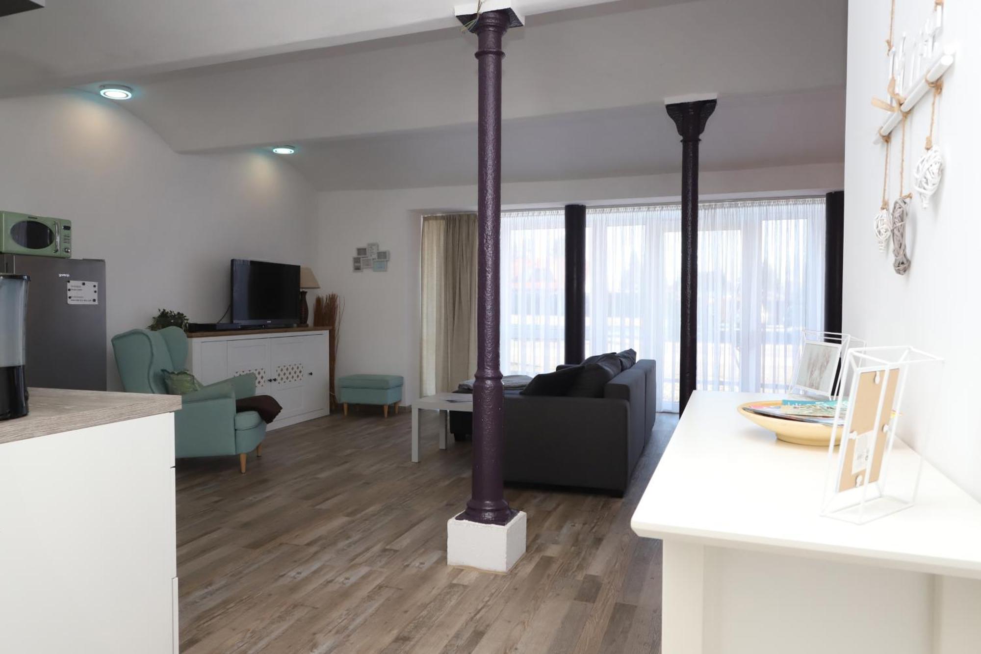 Gut Kuhfs Apartment Grosszossen ภายนอก รูปภาพ